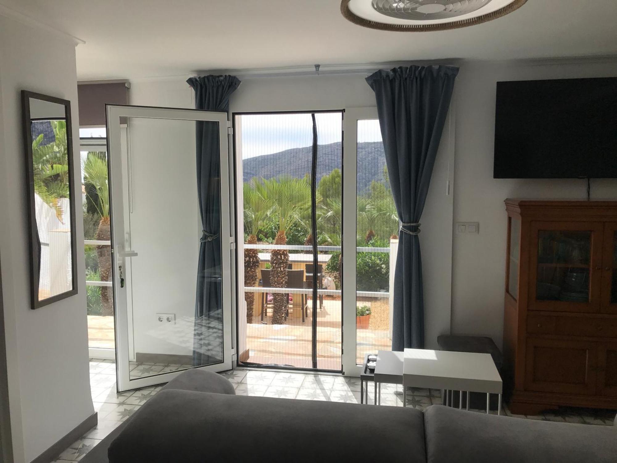 Luxe Appartement Met Tuin Benidoleig Luaran gambar